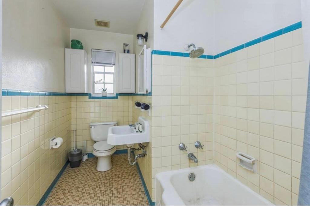 460 15th Ave N - Photo 4 of 14