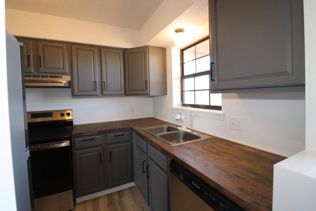 118 Fairway Ave - Photo 5 of 19