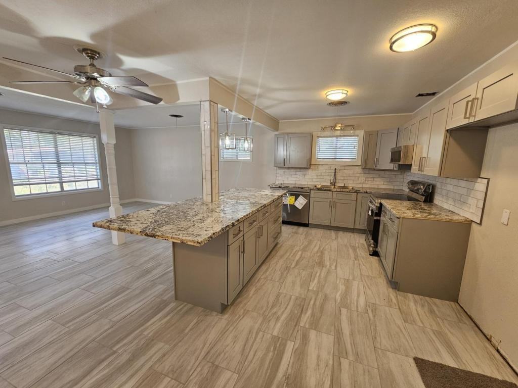 2502 E Poplar Ave - Photo 2 of 25