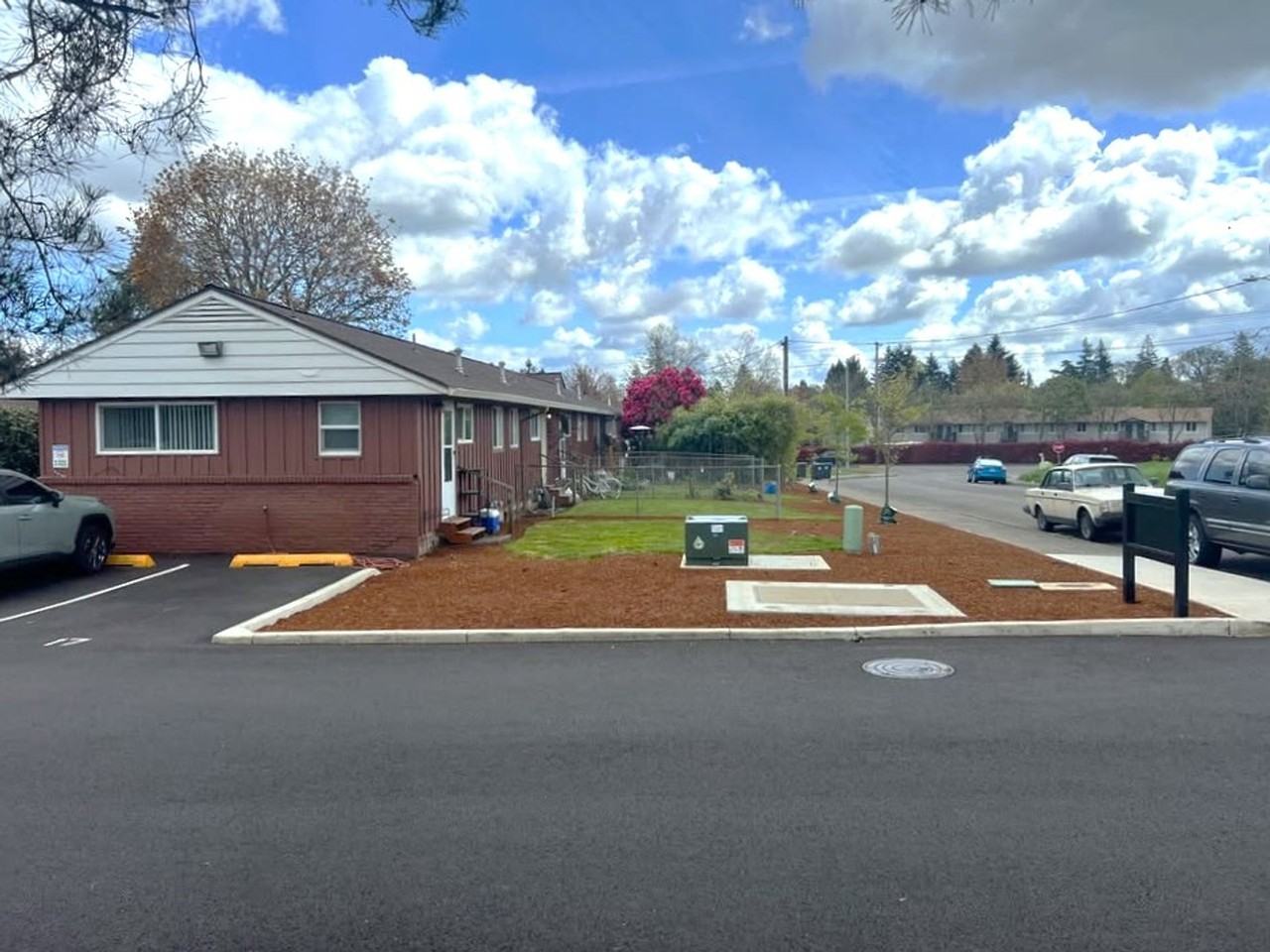 Lockwood Apartments — 1 bed/1 bath: $1150 - Photo 2 of 23