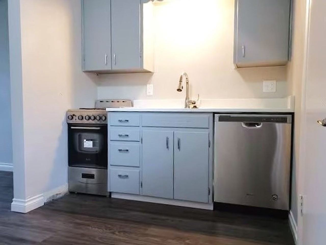 Lockwood Apartments — 1 bed/1 bath: $1150 - Photo 5 of 23