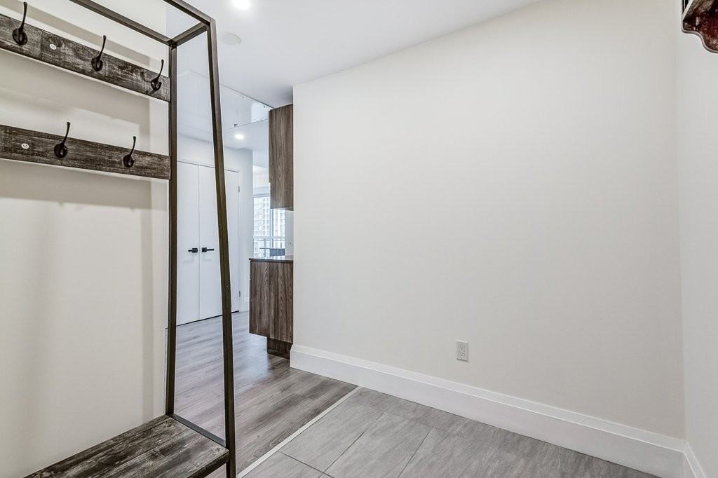 60 Charles Street West #1802 - Photo 6 of 25