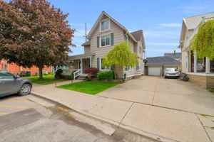 featured image of 121 Washington St #1