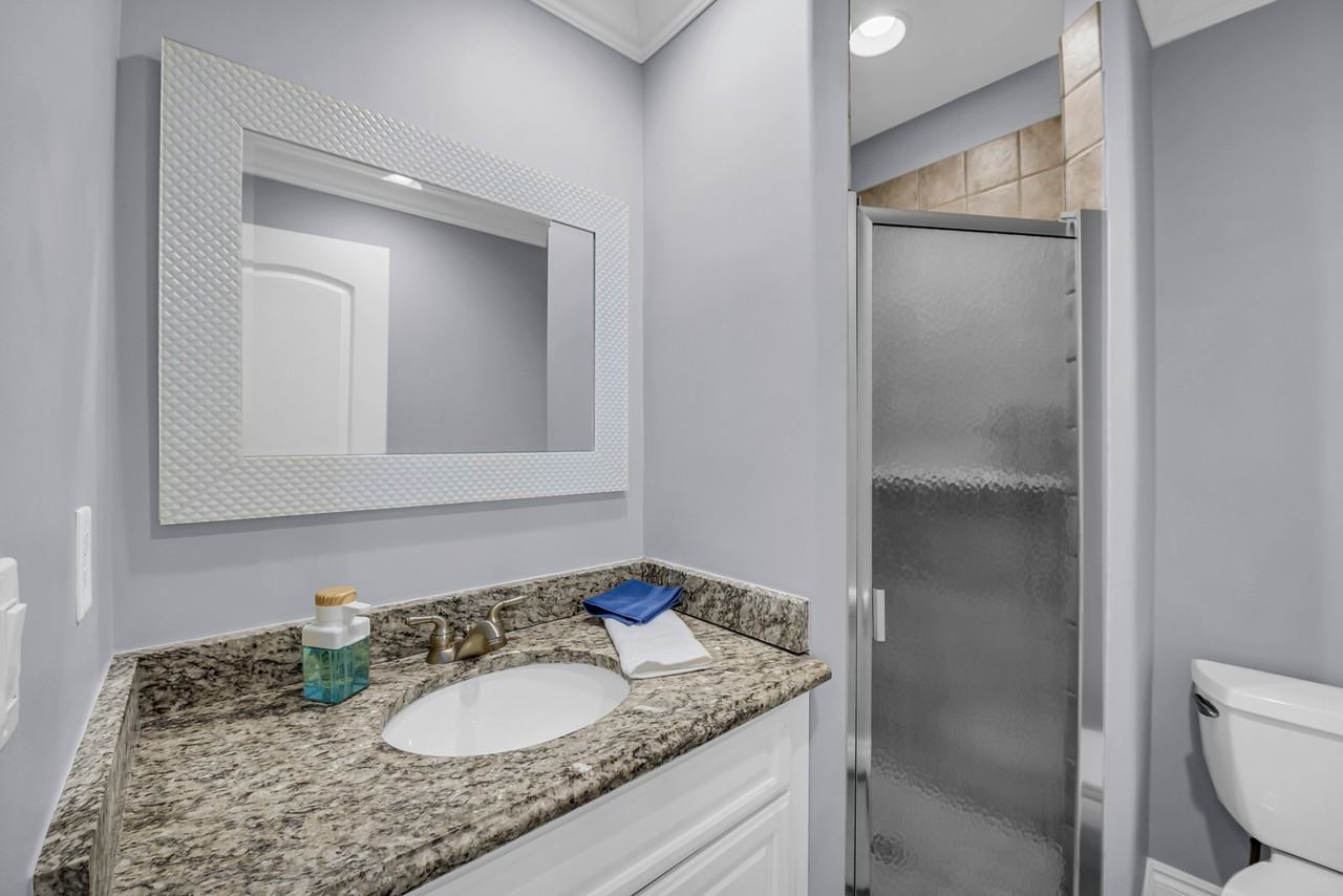 121 Washington St #1 - Photo 5 of 40