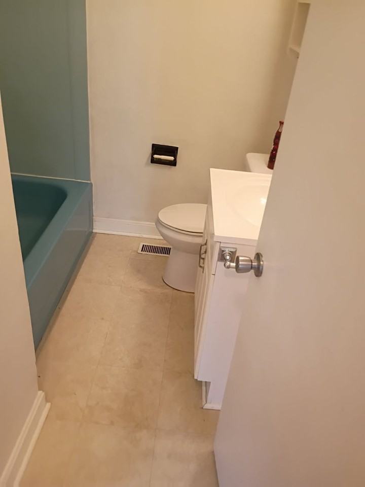 1304 Blue Vale Way - Photo 3 of 11