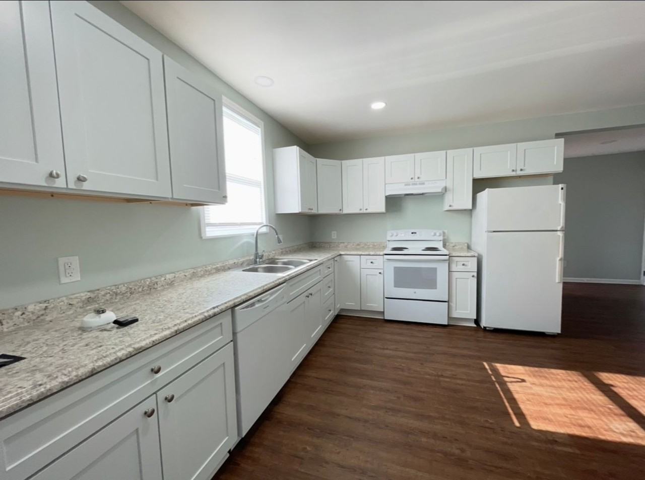 335 Nevada St - Photo 4 of 19