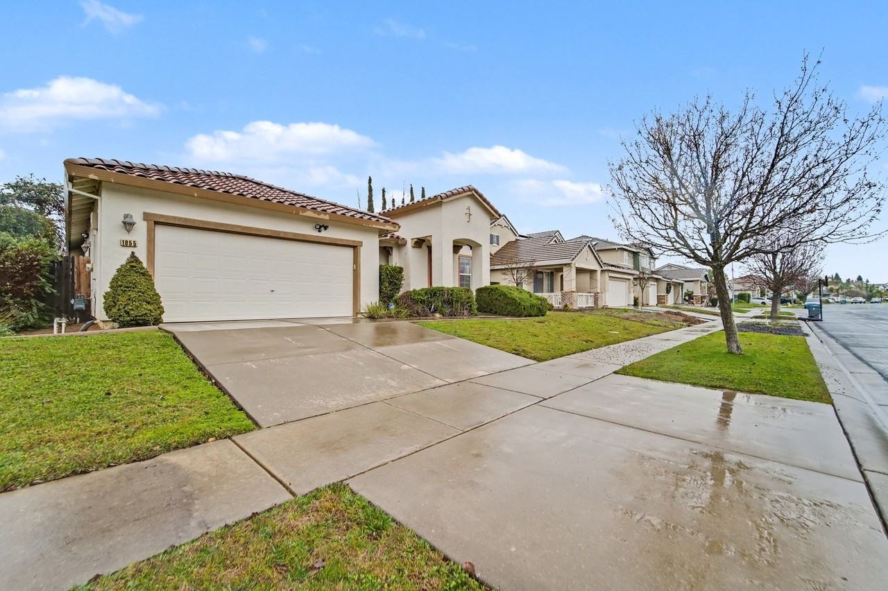 1855 Current Ct - Photo 4 of 30