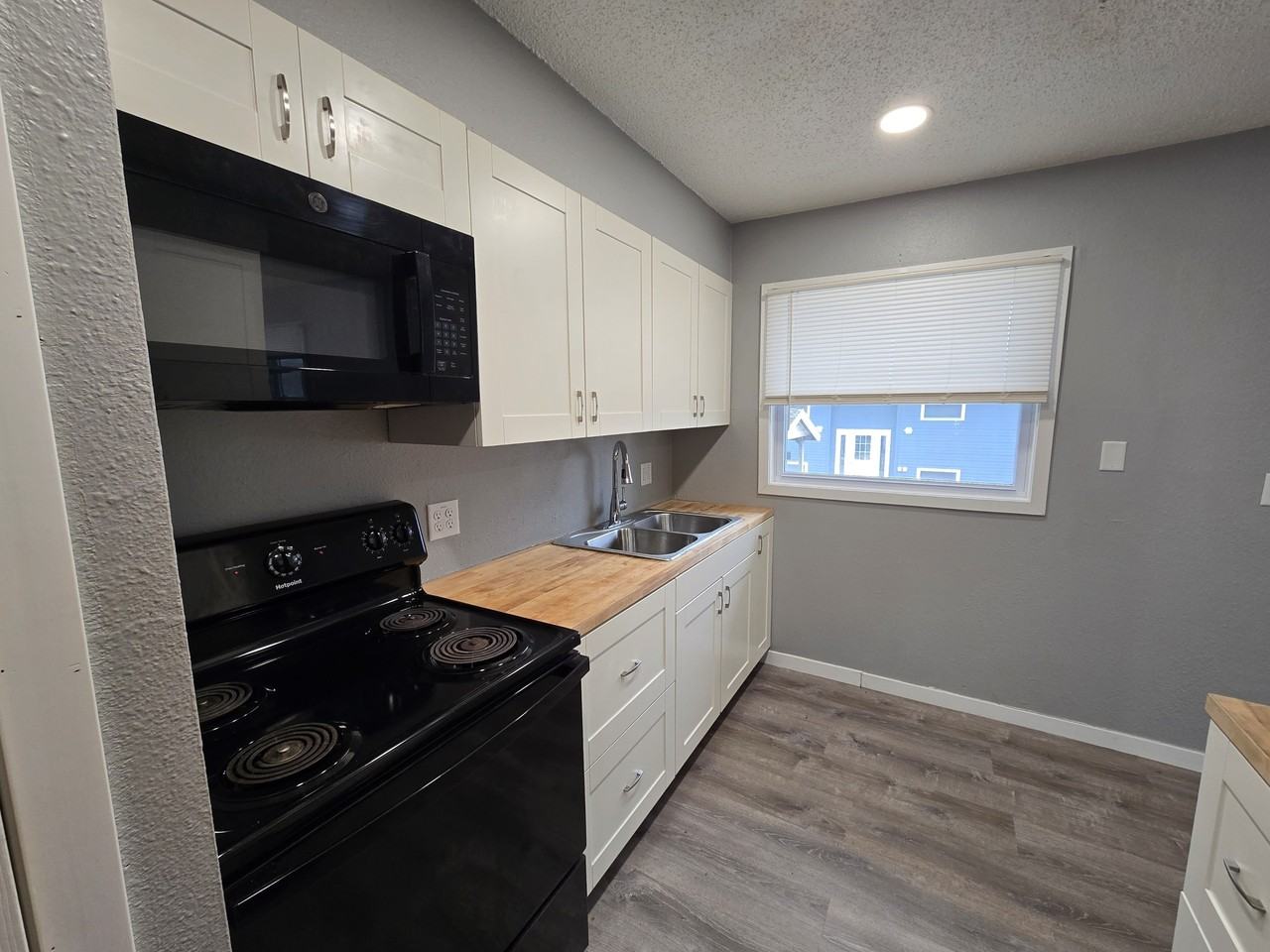 105 Ludland Dr #3 - Photo 6 of 19