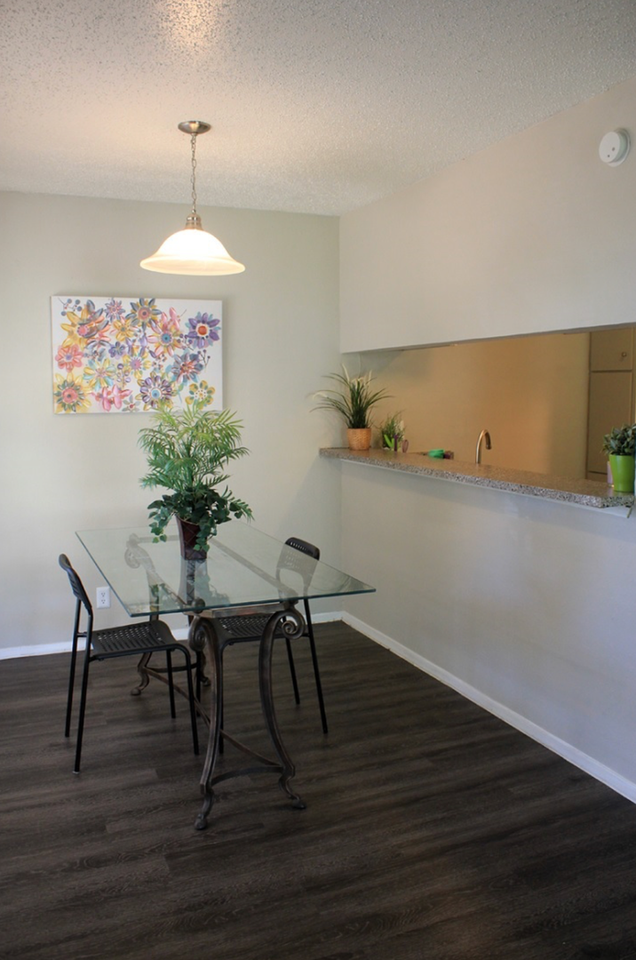 The Retreat at 2818 - Photo 5 of 13