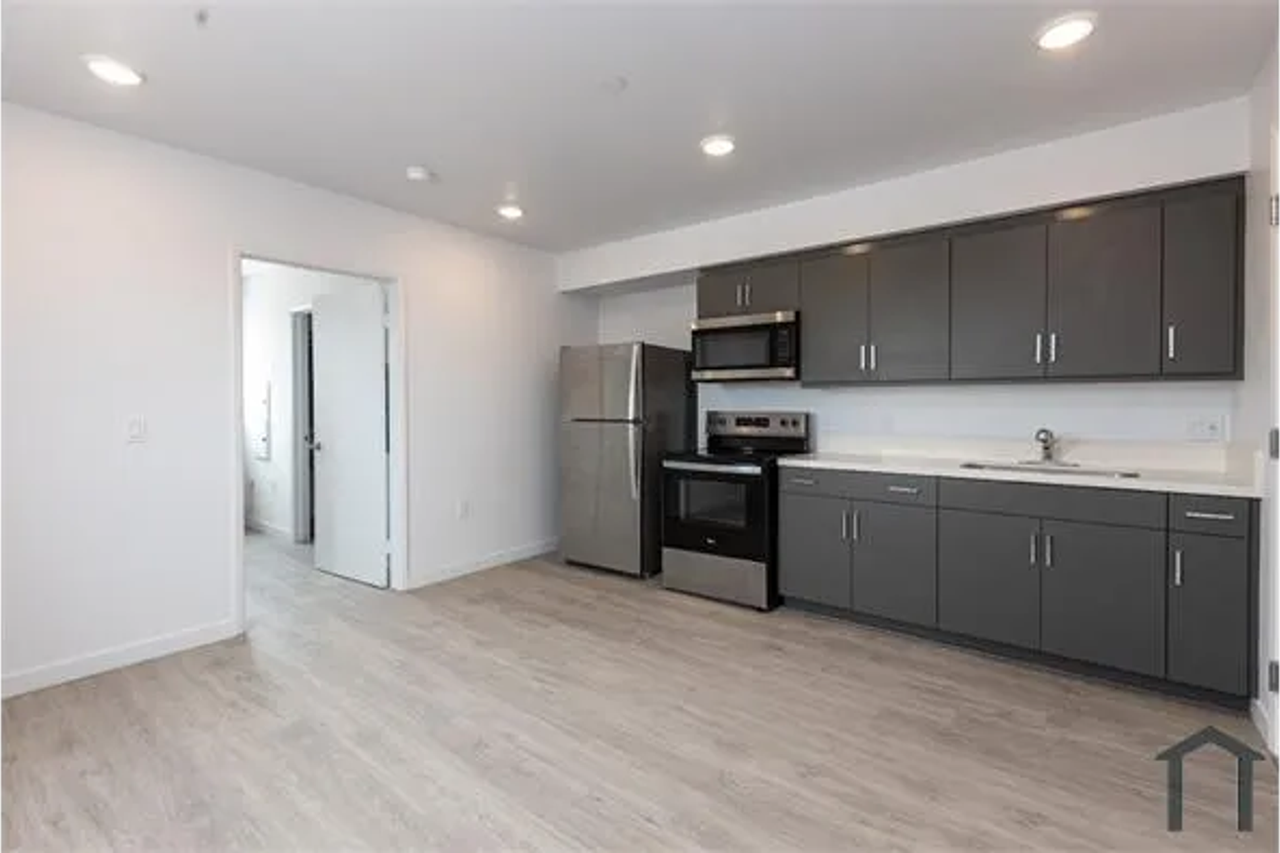Gorgeous 1 bed/1 bath and Studio units ~ LA City Section 8 Voucher Accepted! - Photo 2 of 16