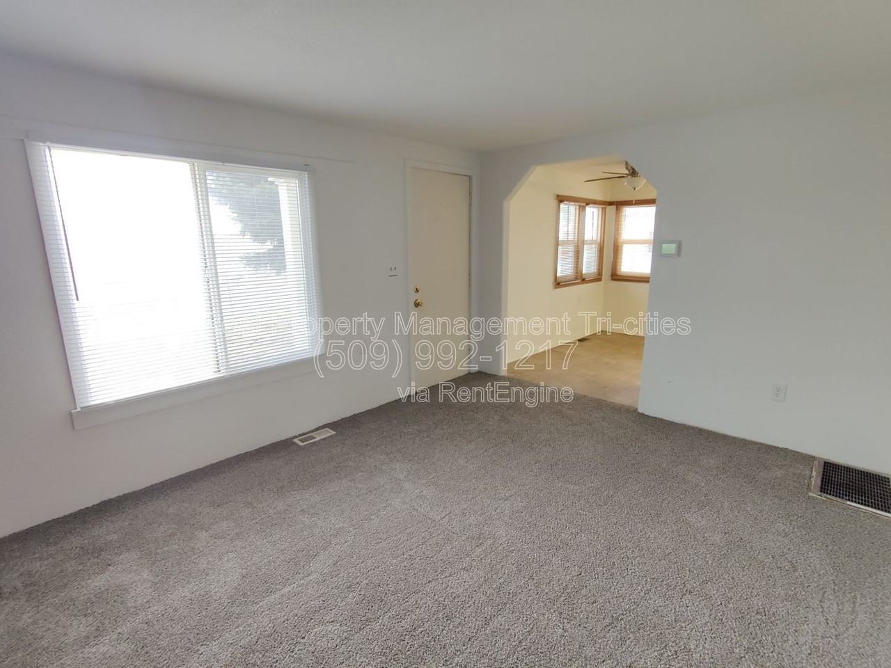 729 S Fir St - Photo 3 of 16