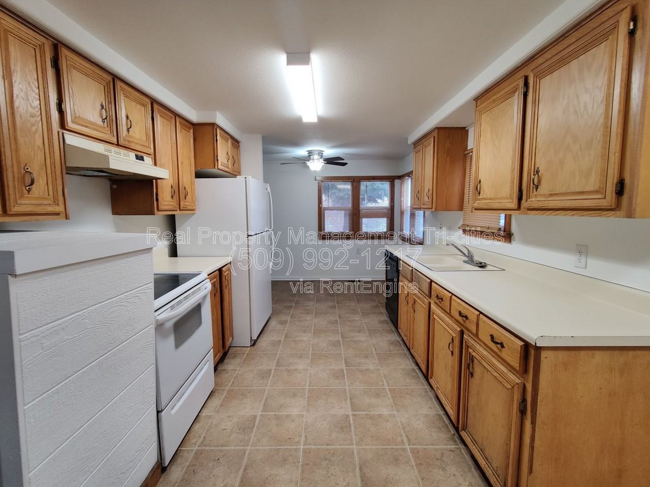 729 S Fir St - Photo 7 of 16