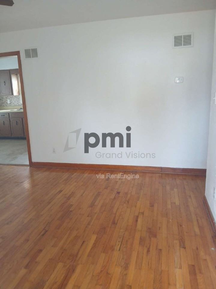 1404 S 6th St - Photo 6 of 21