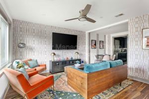 featured image of 201 Nassau St