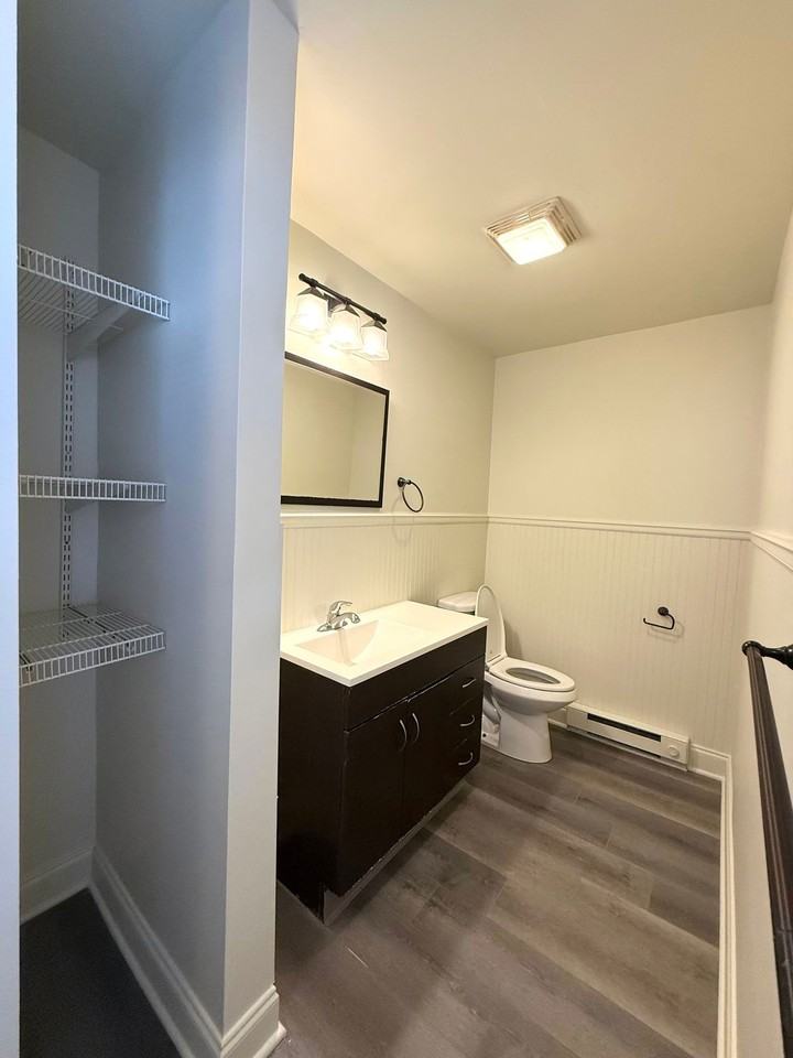 853 Manor St #2 - Photo 6 of 10