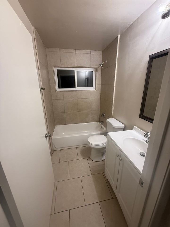 1643 Sunset Ave - Photo 3 of 17