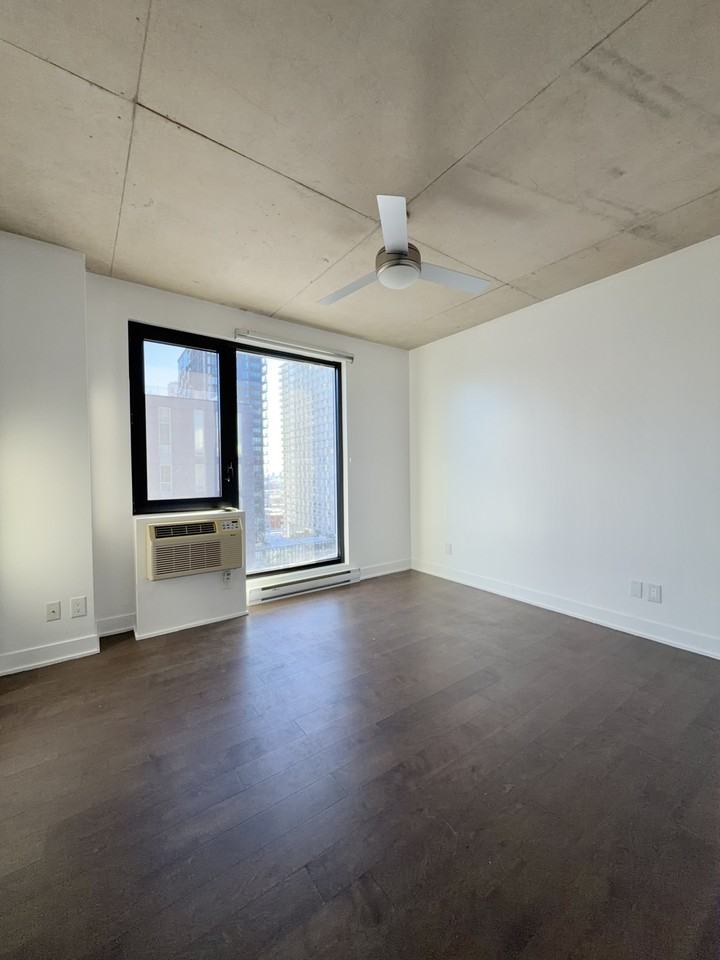 1414 Rue André C Hamel - Photo 7 of 18