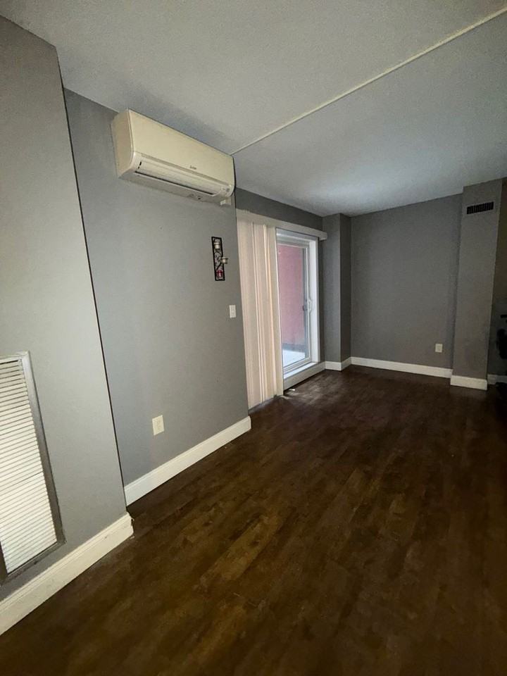 SilverBrick Square - Photo 2 of 7