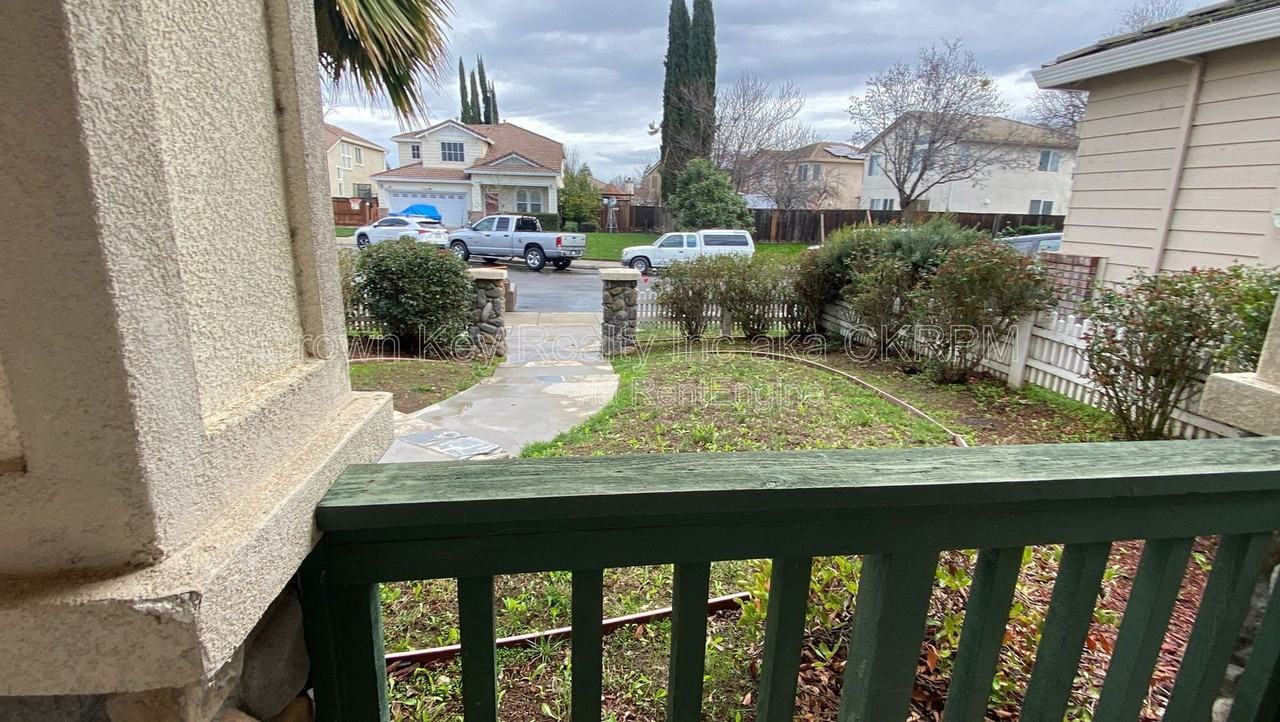 1367 Gwerder Ct - Photo 5 of 50