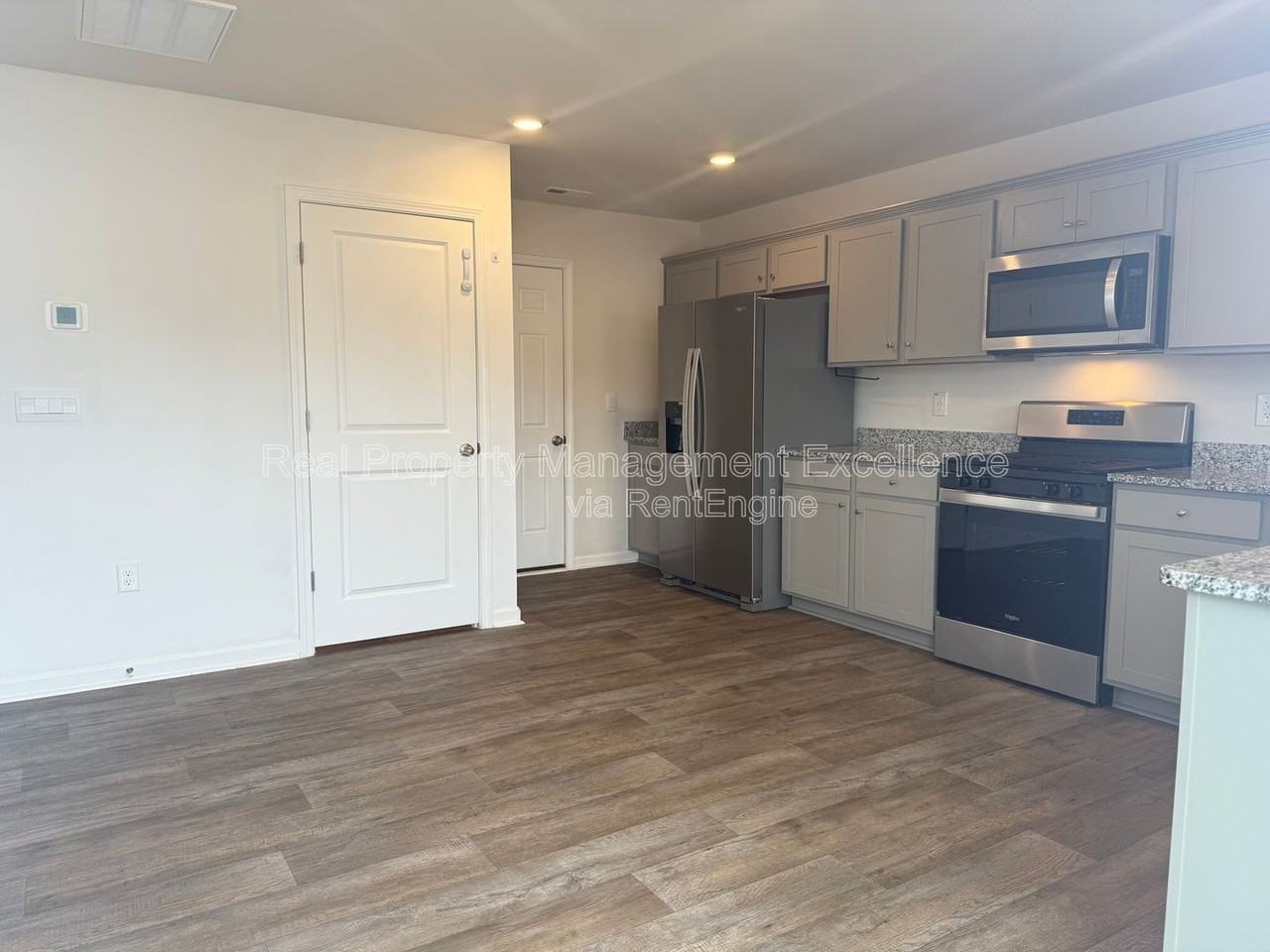 3117 Pasile Ct - Photo 6 of 39