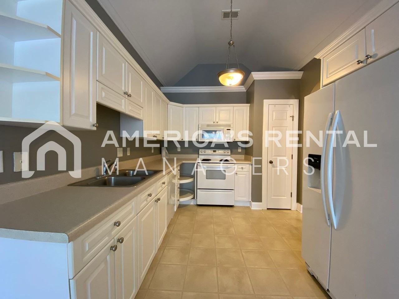 5732 Colony Ln - Photo 6 of 34