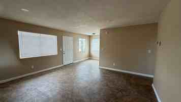 featured image of 1447 Pumalo St #2