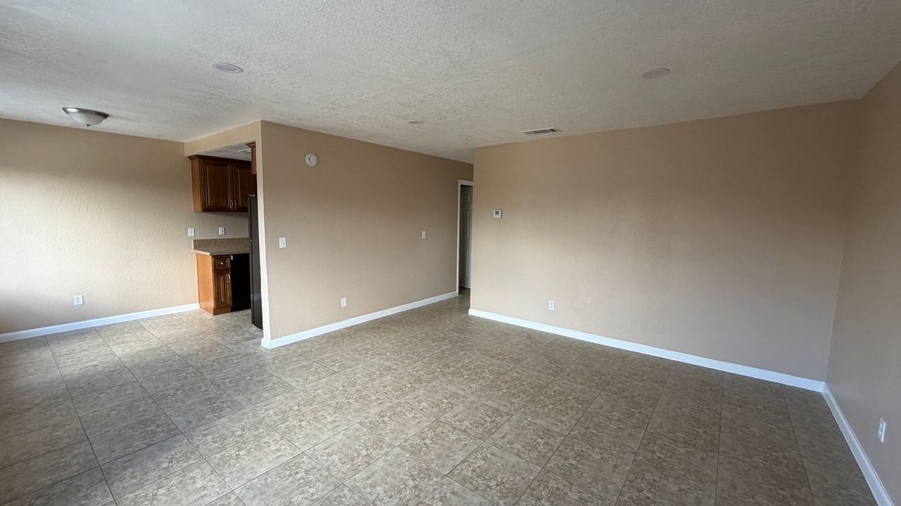 1447 Pumalo St #6 - Photo 2 of 15