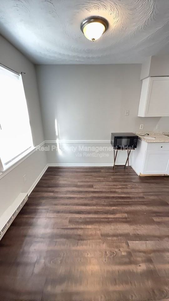 6255 Alexander St #17 - Photo 5 of 12