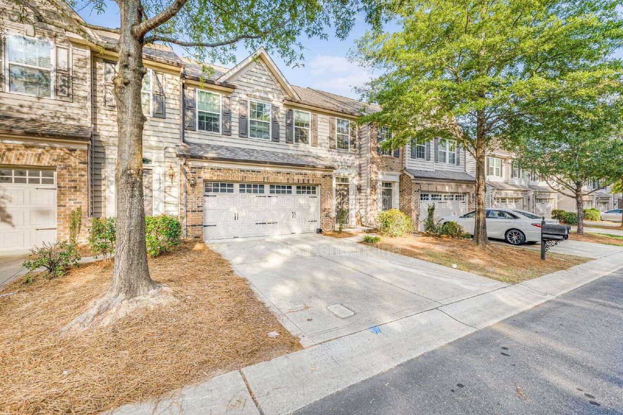 11937 Elizabeth Madison Ct - Photo 2 of 19