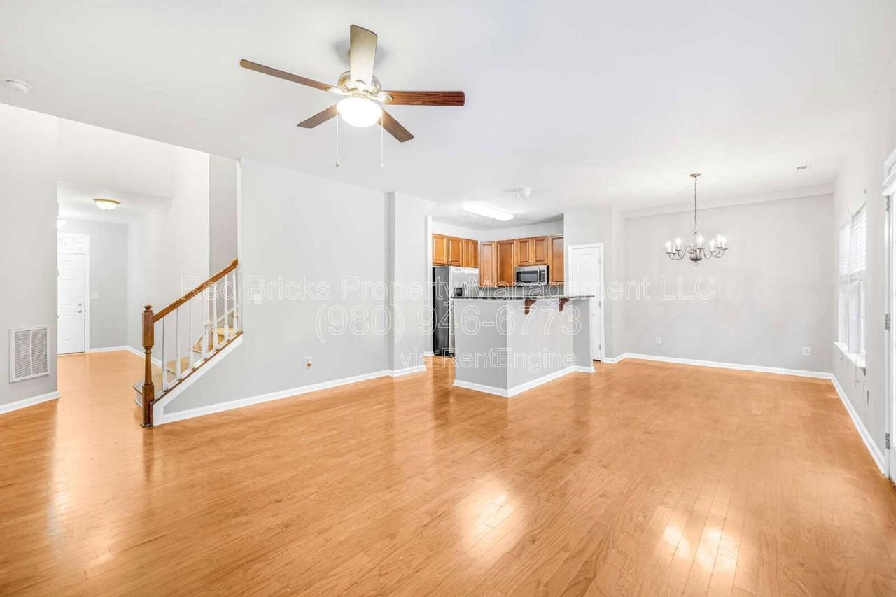 11937 Elizabeth Madison Ct - Photo 4 of 19