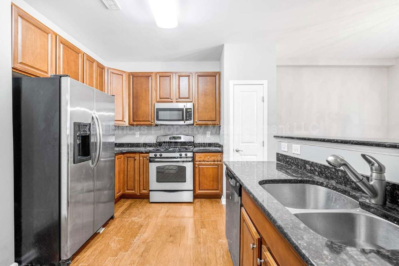 11937 Elizabeth Madison Ct - Photo 6 of 19