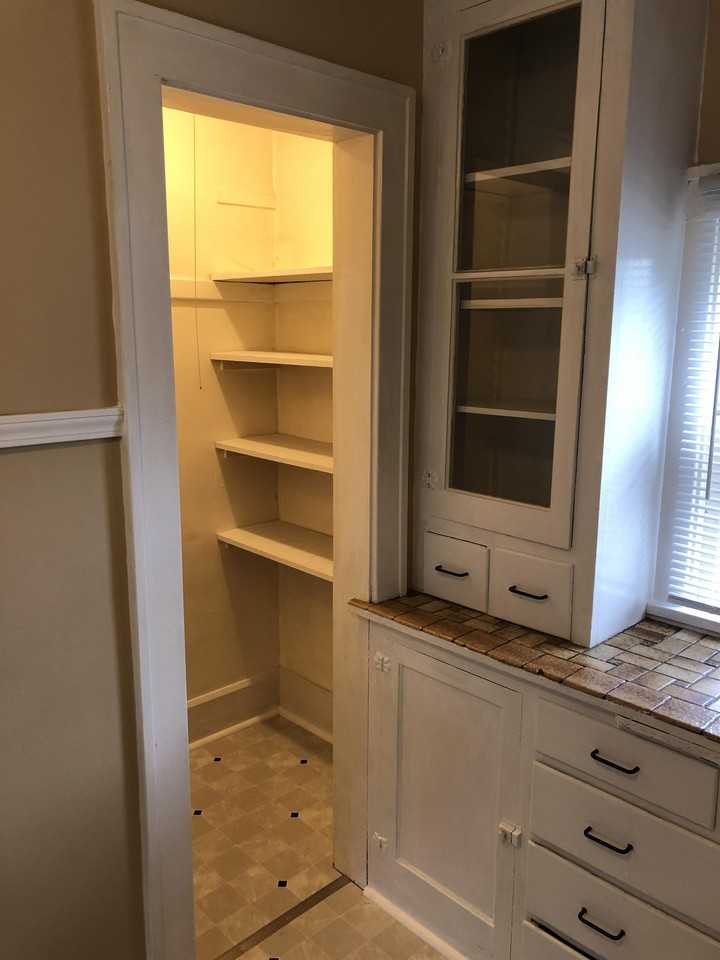 508 16th St #2 - Photo 3 of 10