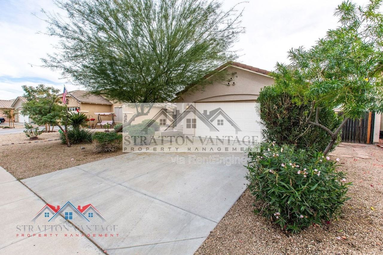 17739 W Redfield Rd - Photo 2 of 37