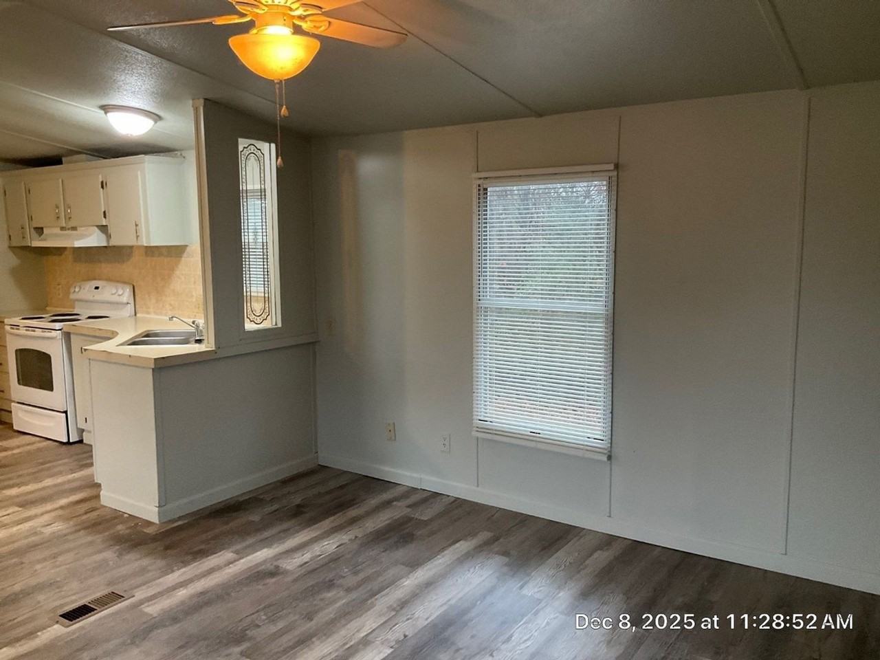 108 Eakins Dr - Photo 3 of 18