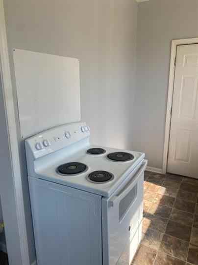 616 Vaughn Ave #1 - Photo 5 of 8