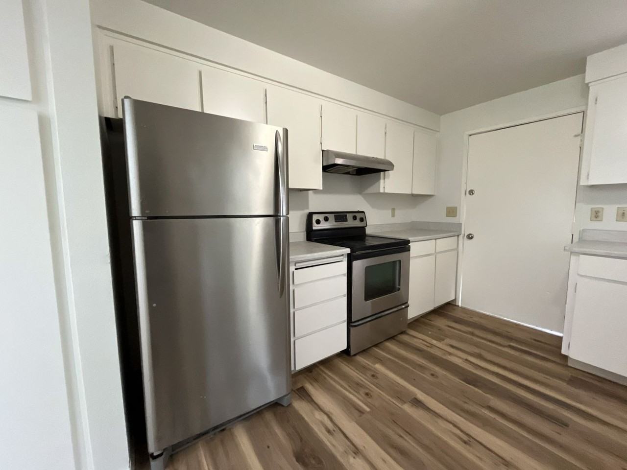 1408 Village Park Pl - Photo 5 of 30