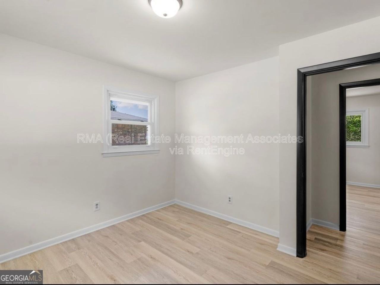 3548 Meadowview Ct - Photo 6 of 11