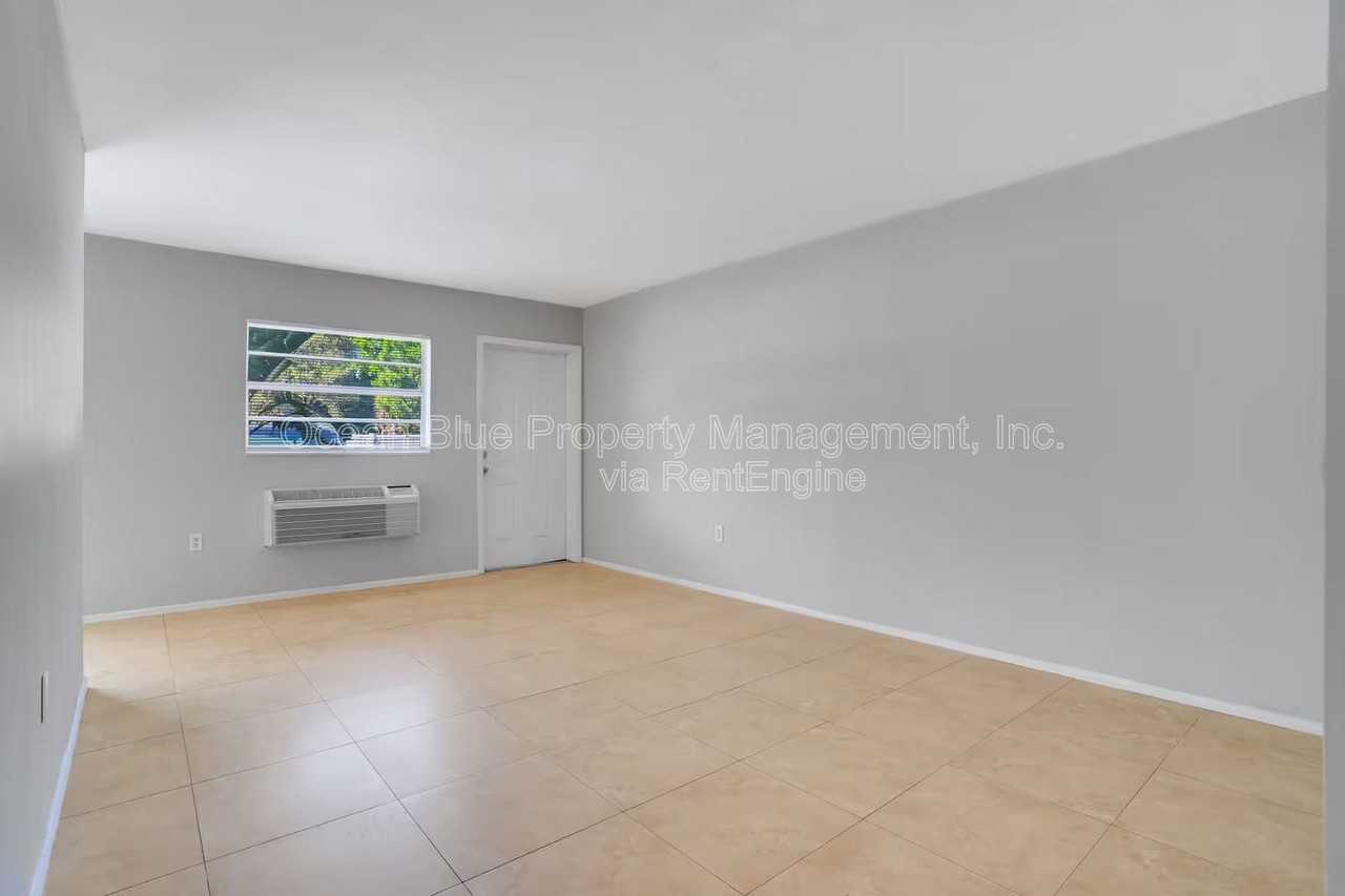 1947 Ricardo Ave #7 - Photo 3 of 9