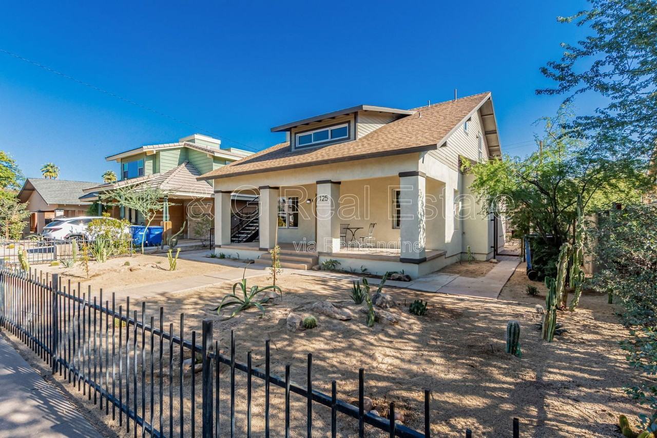 125 N 11th Ave #A - Photo 3 of 38