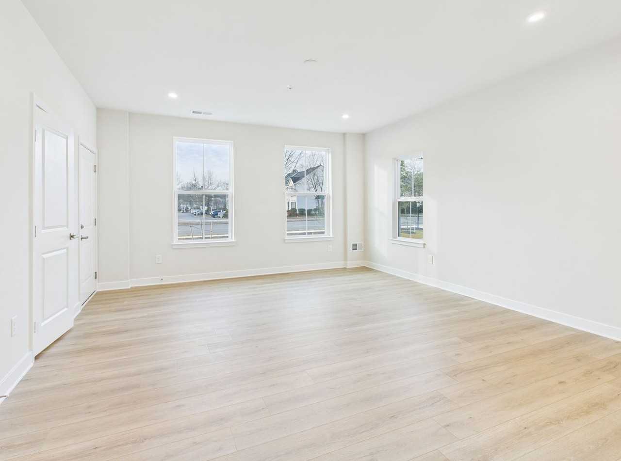 8029 Lake Laurel Ln #A - Photo 5 of 24