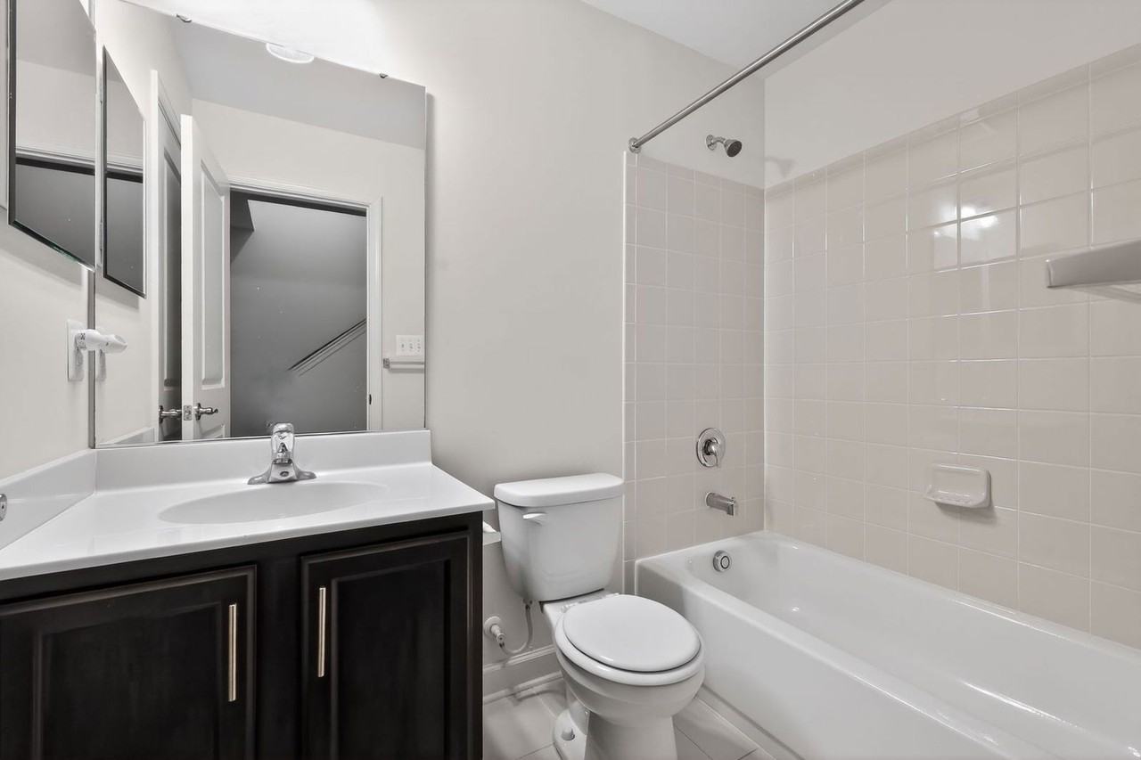 9908 Wood Edge Way - Photo 5 of 16