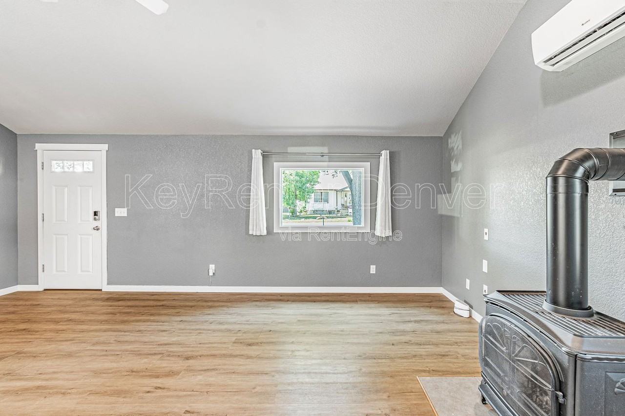 6405 W Jefferson Pl - Photo 7 of 48