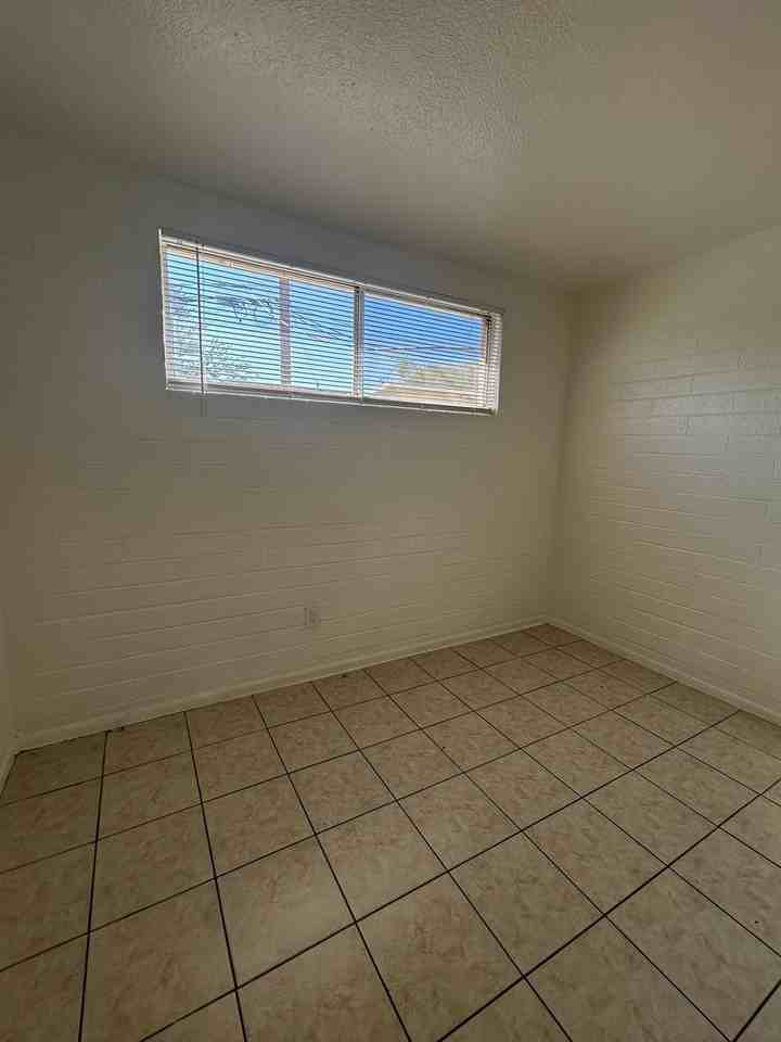 201-211 W Kelso St, Tucson, AZ 85705 - Photo 6 of 29