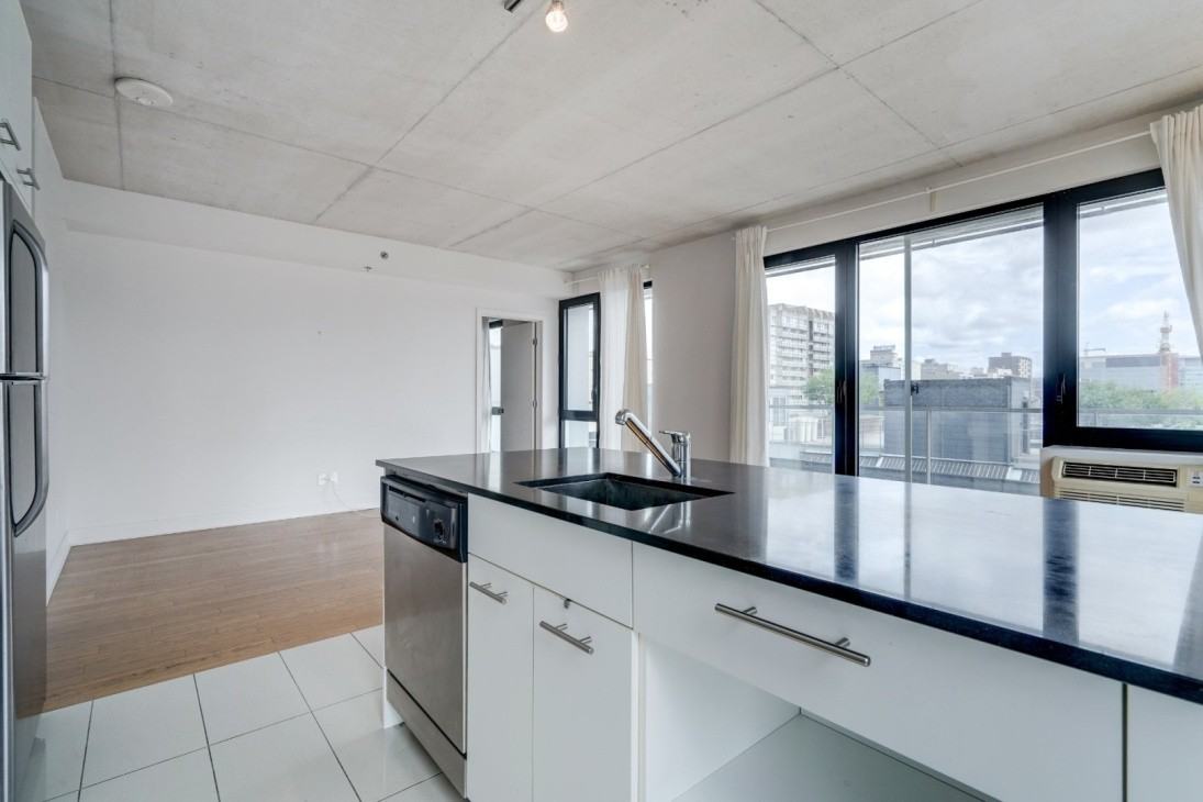 1414 Rue Chomedey #1409 - Photo 3 of 20