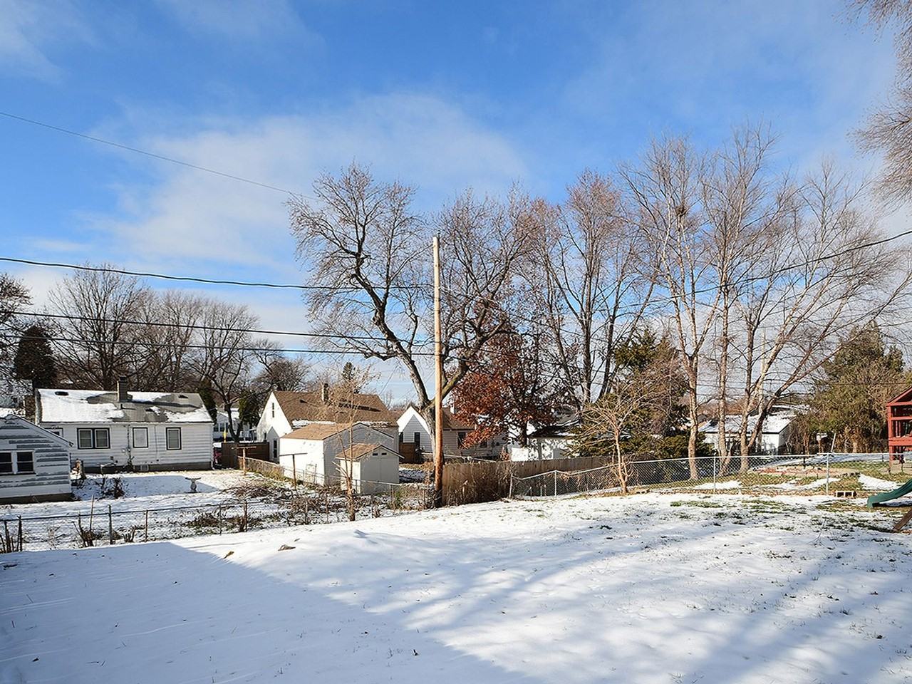 2130 S 47th St - Photo 7 of 33