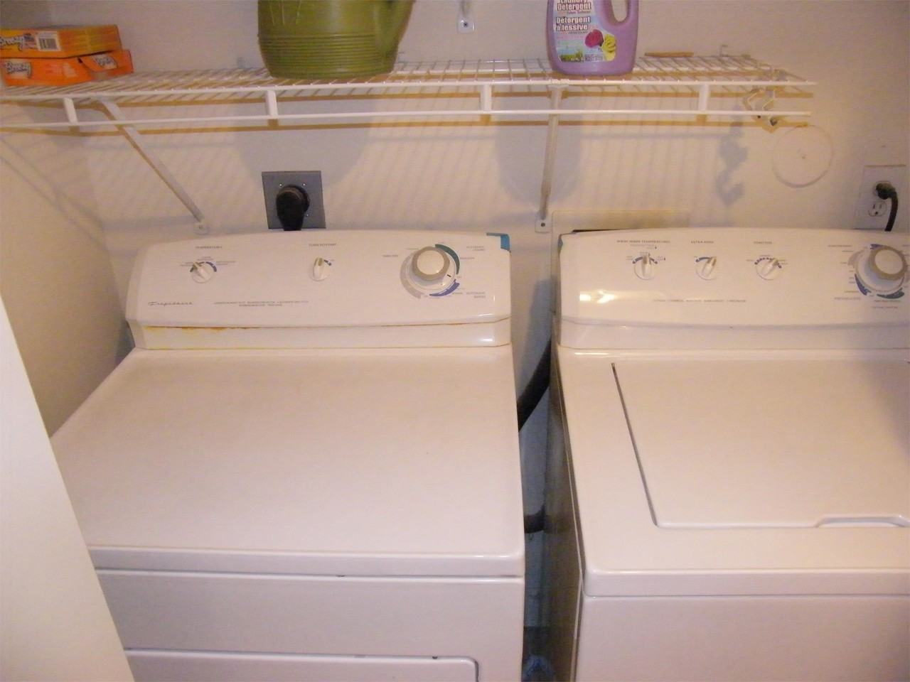 905 Lowry Ct #8787725 - Photo 3 of 50