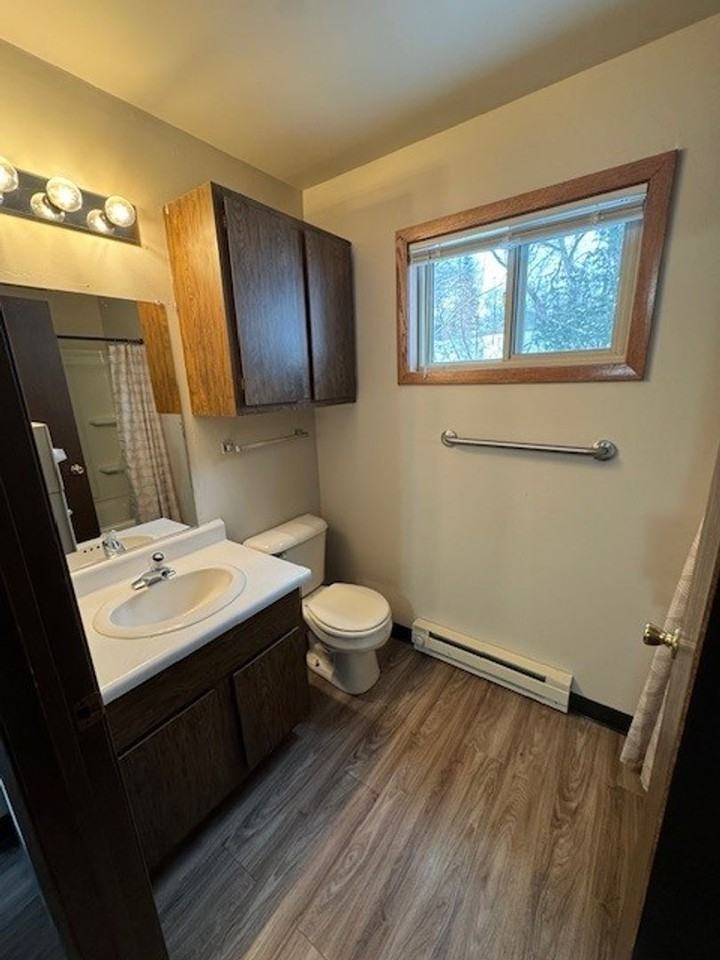 Park Ridge Apartments - Photo 7 of 11