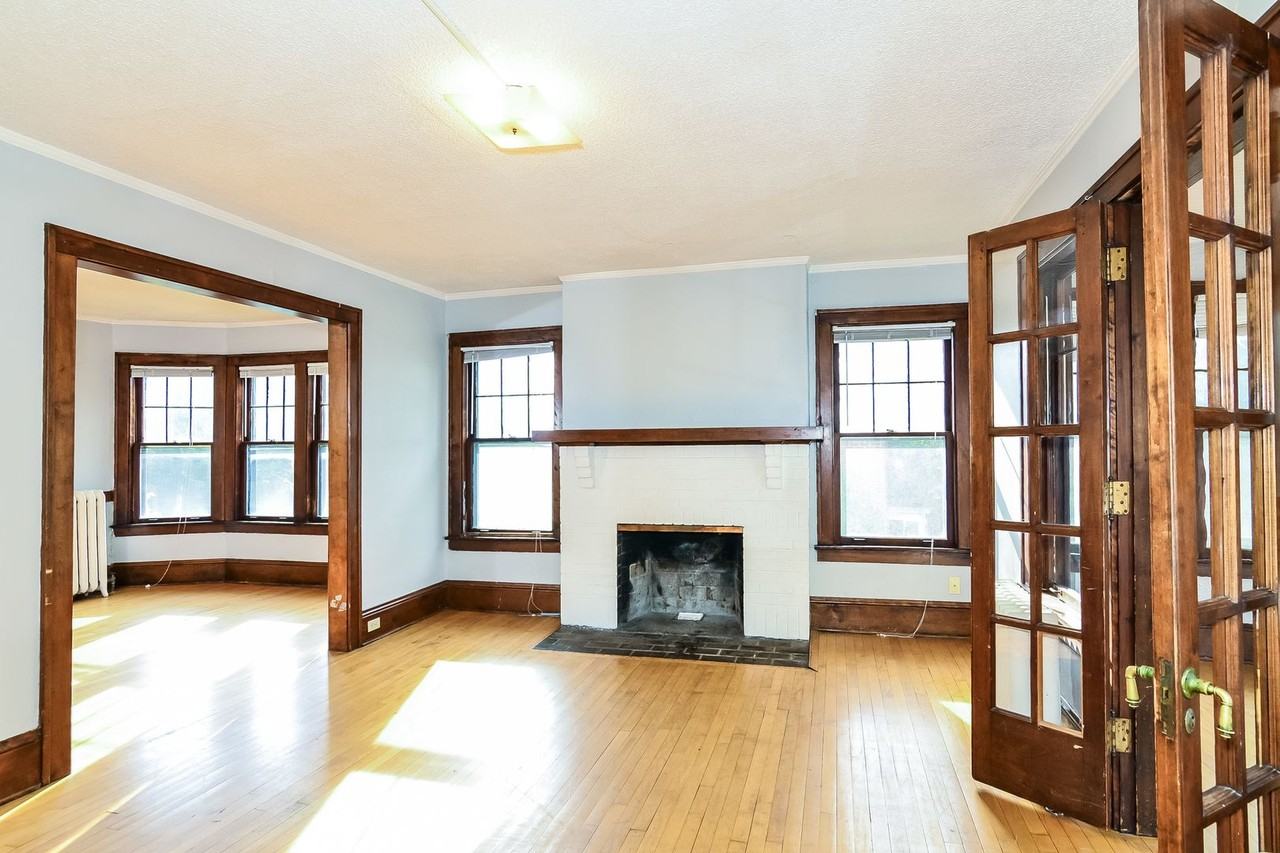 509 6th Street SE - Photo 2 of 47