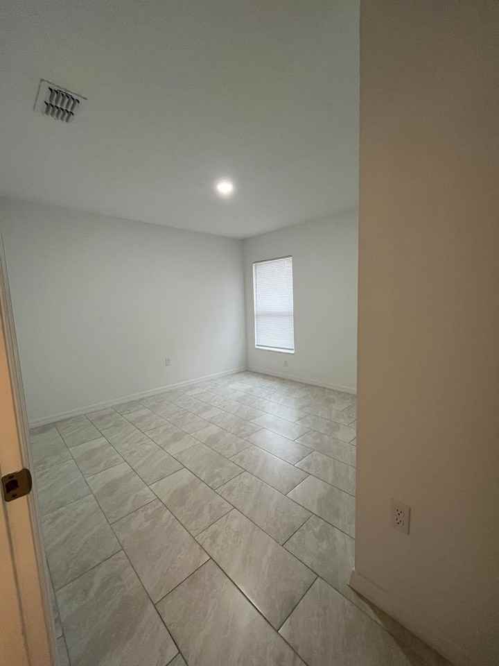 11 Union Ct #A - Photo 7 of 12