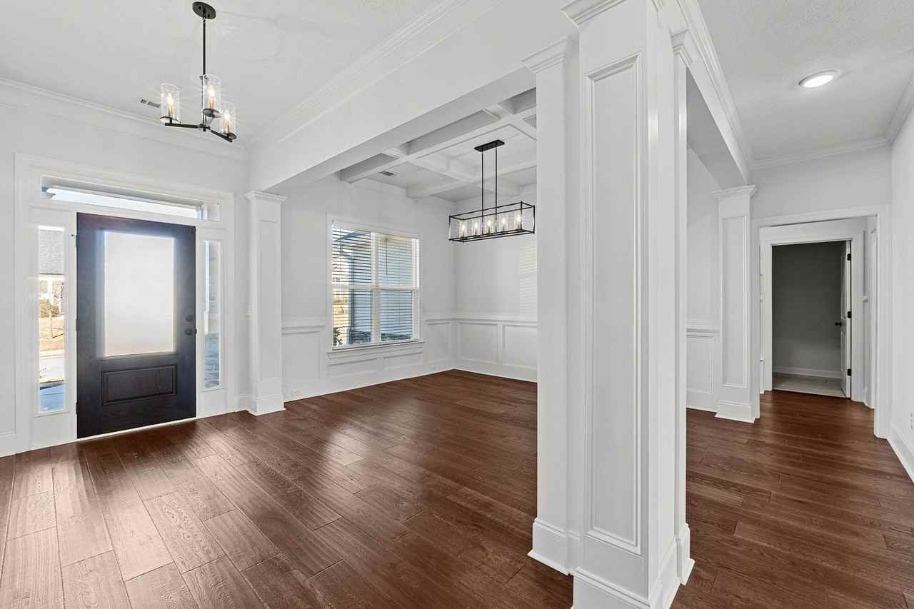 263 Dublin Loop - Photo 3 of 37